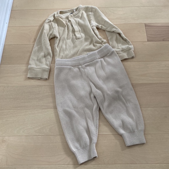 100% Organic Cotton, The Littlest, 6-12M, knit pants and ribbed long sleeve - Picture 1 of 6